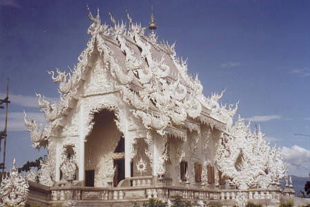 The unique Wat Rong Khun
